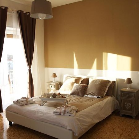 Pompei Palace B&B Bagian luar foto